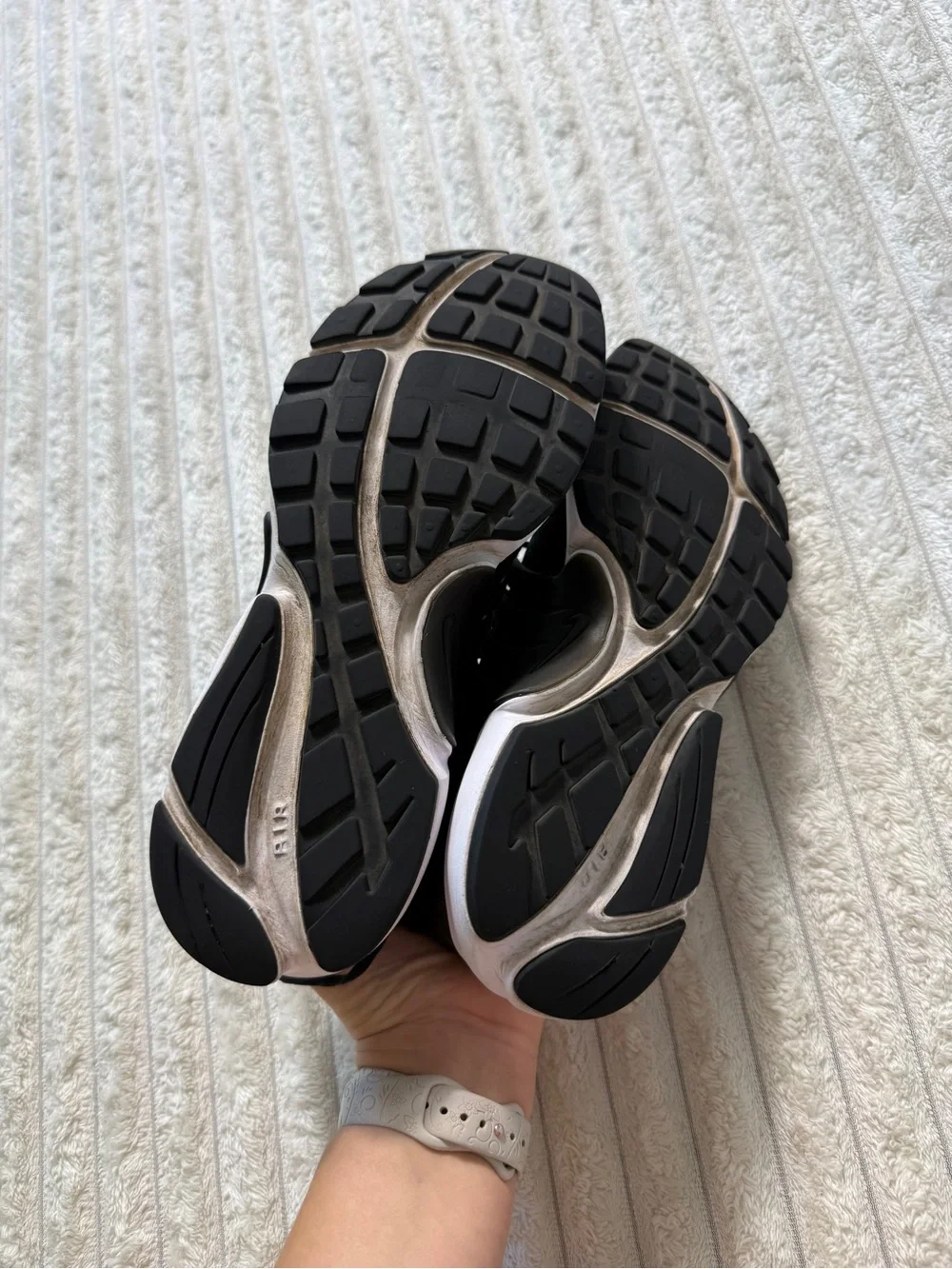 Nike Air Presto Low Top Lace-Up Athletic Sneakers Black White